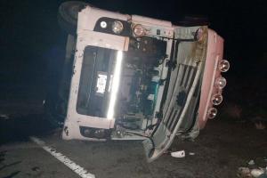 Furgón se volcó en la vía La Unión-Sonsón dejando un herido grave