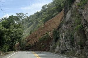 Deslizamiento vía Santa Fe- Bolombolo junio 2024.jpg