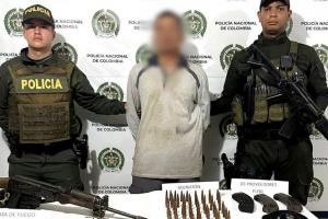 Un hombre fue capturado con armamento de guerra 