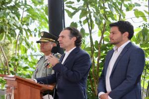 La Unidad Nacional de Protección emitió un comunicado donde explica que el esquema de protección del alcalde de Medellín corresponde a un estudio de riesgo. 
