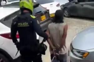 Hombre habría intentado abusar sexualmente de una niña en plena vía pública de Envigado: La amenazó con un cuchillo