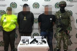 Ejército sorprendió a un presunto cabecilla y a sicario del Clan del Golfo en Urrao con armas