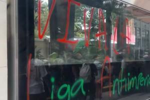 Estaciones vandalizadas tras marcha de estudiantes 