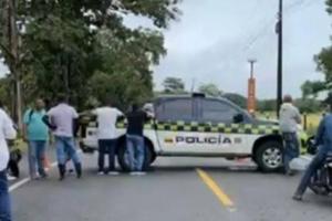 Varias hipótesis sobre cuerpo enredado en un alambrado hallado en la vía a Caucasia 