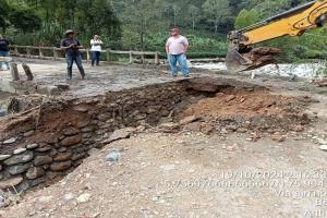 Cerca de mil personas quedaron incomunicadas en el municipio de Betania por las afectaciones presentadas en tres puentes tras las fuertes lluvias que se presentaron este fin de semana.  