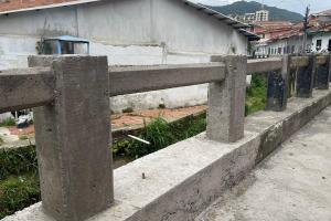 Puentes vehiculares en El Santuario