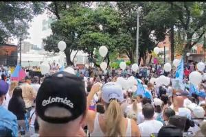 Habitantes de Medellín se unieron a la movilización nacional por el respeto de los niños, niñas y adolescente.  
