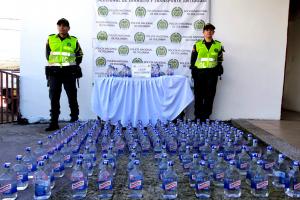 En Santa Bárbara decomisaron más de 200 botellas de licor adulterado