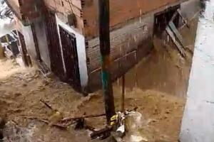 Quebrada desbordada Manrique Dic4 de 2024