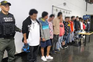 Caen 17 extorsionistas que monopolizaban la venta de productos básicos en Medellín y Bello