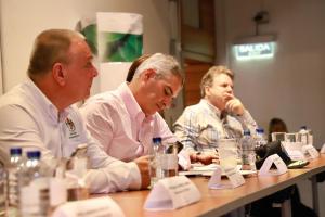 Reunión del gobernador de Antioquia en el suroeste 