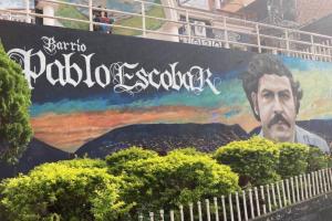 Mural de Pablo Escobar borrado en el barrio Buenos Aires 