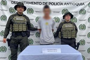 Hombre apuñaló a un canino hasta la muerte en Segovia