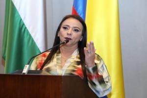 Exfiscal y concejala de Medellín aseguró que se le cayó la narrativa mentirosa de los falsos positivos a la izquierda