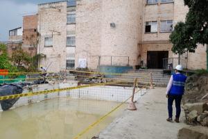 Recuperación de escenarios deportivos en Bello