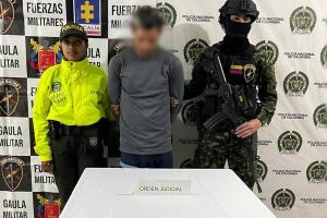 Capturaron a presunto homicida de un vigilante durante pleno asalto a parqueadero en Rionegro: La víctima recibió varias puñaladas
