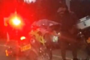 Invasión de carril causó accidente mortal: Un motociclista muerto y una mujer gravemente herida en Rionegro