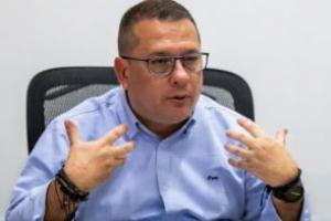 Secretario de Paz de Medellín denuncia retiro de su esquema de seguridad y responsabiliza a Petro 