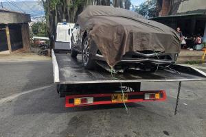 Inmovilizan vehículo "fantasma" que embistió a peatones en el centro de Medellín 