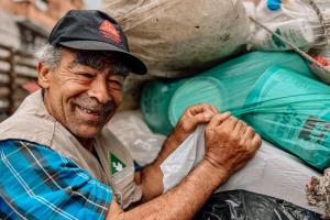 Incentivos para aprovechamiento de residuos sólidos en Medellín