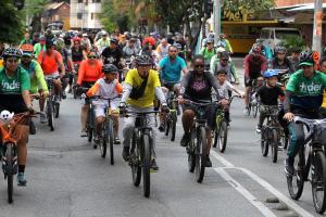 Ciclopaseo en Santa Elena, Medellín