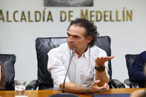 Alcalde de Medellín pide a la justicia proceder ante el desacato del Gobierno Nacional en el pago de deudas a la salud