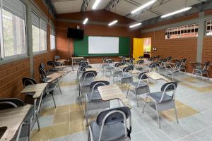 Mejoramiento a instituciones educativas oficiales de Medellín