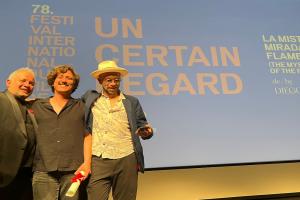 Director antioqueño recibió galardón en el Festival de Cine de Cannes