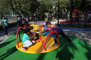 Parque infantil en la Unidad Deportiva de Belén