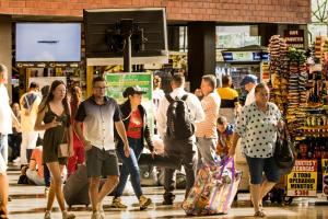 Terminales terrestres de Medellín esperan a más de 200 mil viajeros durante la Feria de las Flores.