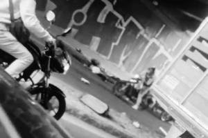 Siniestro: Dos polizones mueren y uno queda herido tras caer de un camión en Medellín 