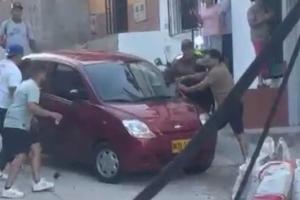 Intento de linchamiento contra mujer que habría envenenado a una perrita desató caos en Robledo Aures, Medellín