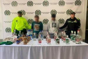49.970 cajetillas de cigarrillos ilegales y 240 botellas de licor adulterado fueron incautadas en Medellín