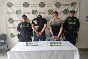 Extorsionaban a conductores de reparto: dos capturados en Itagüí  