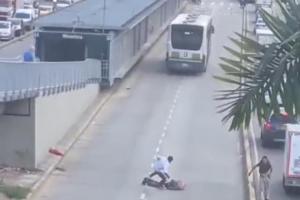 Metro de Medellín sobre conductor de Metroplus que embistió a un habitante de calle 