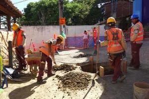 Obras de redes de acueducto y alcantarillado en Bello