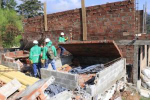 Construcción ilegal en el corregimiento de Altavista de Medellín