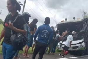 Conductor del bus permanece en estado crítico tras accidente en vía Chigorodó–Mutatá 