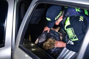 Armados hasta “los dientes”: descubrieron arsenal que pretendían abastecer los combos de Medellín