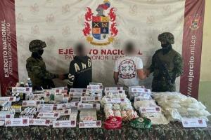 Ejército desmanteló hospital clandestino del Clan del Golfo en El Bagre; medicamentos costaban más de $190 millones 