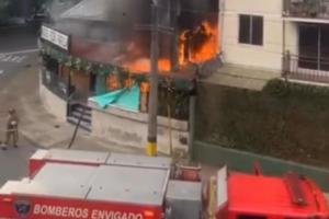 Mesero sufre graves quemaduras tras explosión de gas que calcinó un tradicional restaurante italiano en Envigado