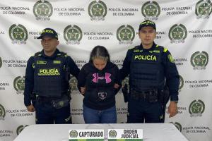 Capturan a alias 'Yeni', vinculada al homicidio de un hombre hallado enterrado en Medellín y al microtráfico en Itagüí