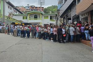 Cinco municipios de Antioquia reportan la llegada de comunidades desplazadas por el accionar de grupos armados ilegales