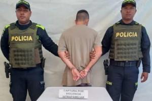 Capturado en Necoclí: atrapan en flagrancia a hombre que agredía a su expareja con golpes e insultos