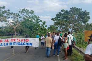 La  protesta inició en la madrugada 