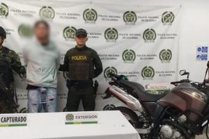 Hombre que pidió dinero a cambio de no divulgar fotos intimas 