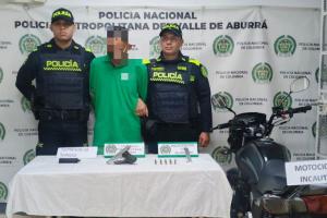 Capturan a falso mensajero con una pistola en Medellín 