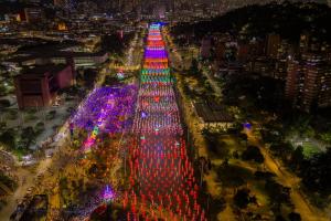 Encendido del alumbrando navideño en Medellín 