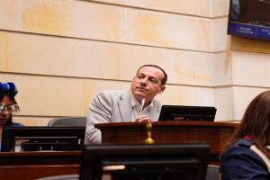 Senador Mauricio Giraldo