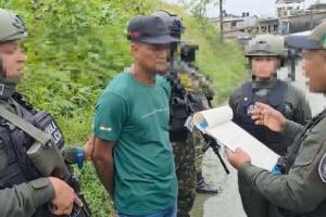 Cae alias “Kike”, el más buscado del chocó, que amenazaba a comerciantes con explotar sus locales si no pagaban las vacunas 